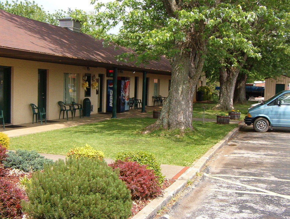Royal Inn Albany Extérieur photo
